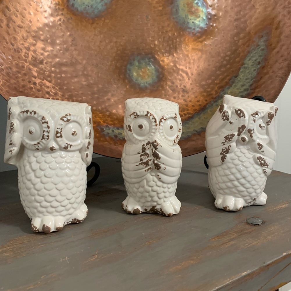 Set of 3 Off-white “no evil” ceramic owl set